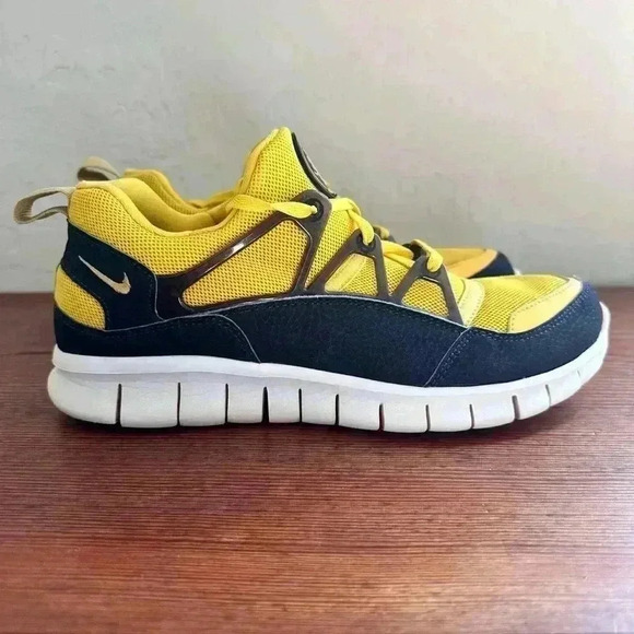 Nike Free Huarache Light Freeharachi Yellow 555440 771 - Picture 1 of 12